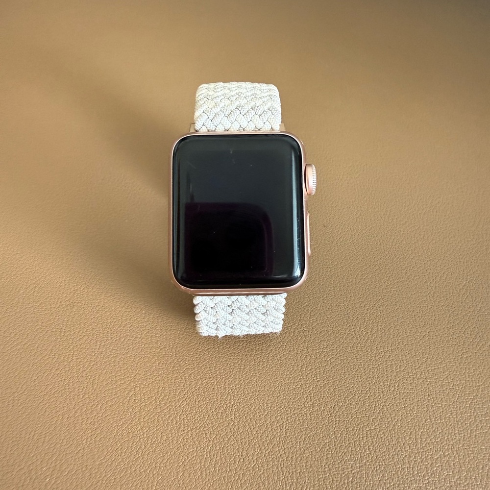 Apple rose Gold Watch 38mm